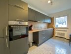 Sonnige Aussichten: Moderne Wohnung mit Südbalkon und Stellplatz im Zentrum Kornwestheims! - Küche mit hochwertiger Einbauküche